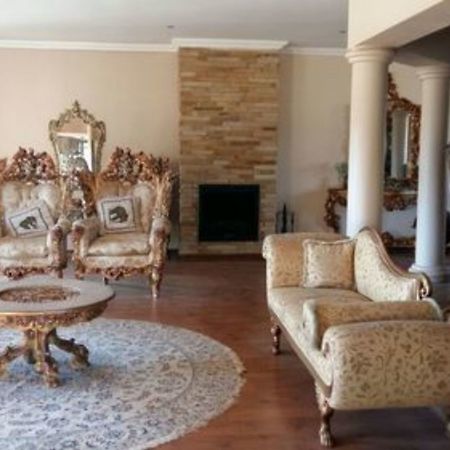 Budias Guest House Kempton Park Exterior photo